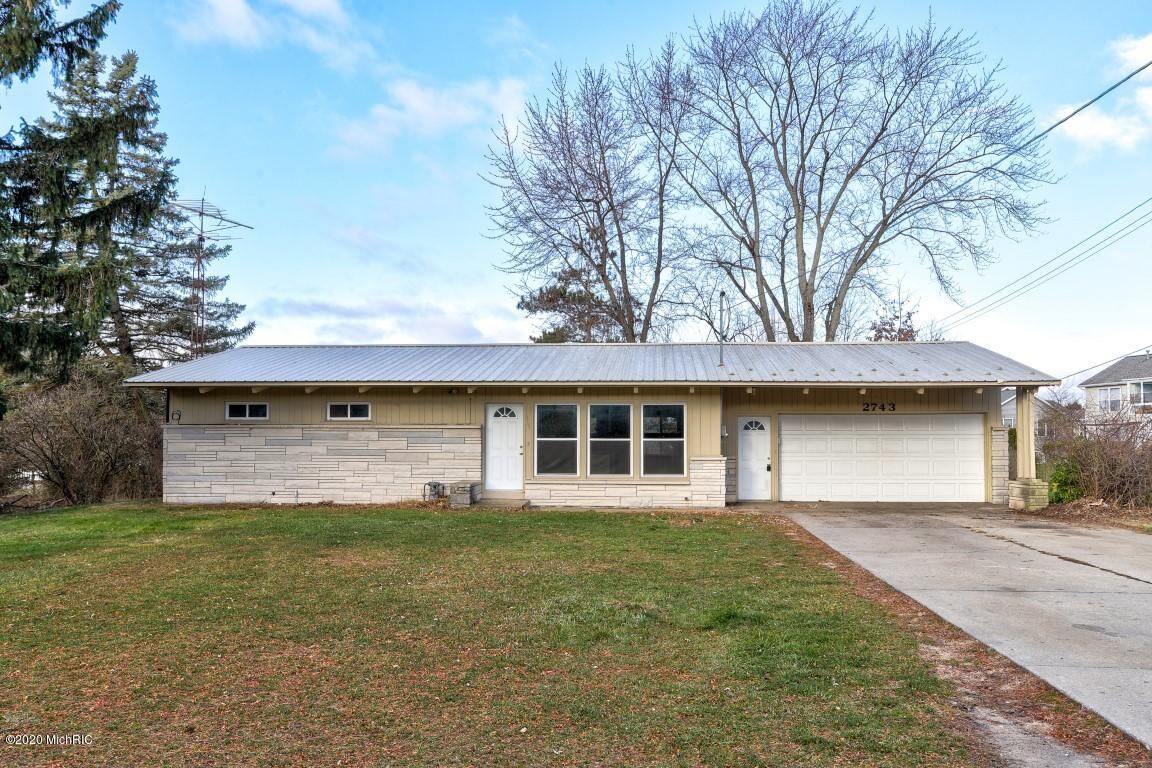 Property Photo:  2743 Beeline Road  MI 49424 