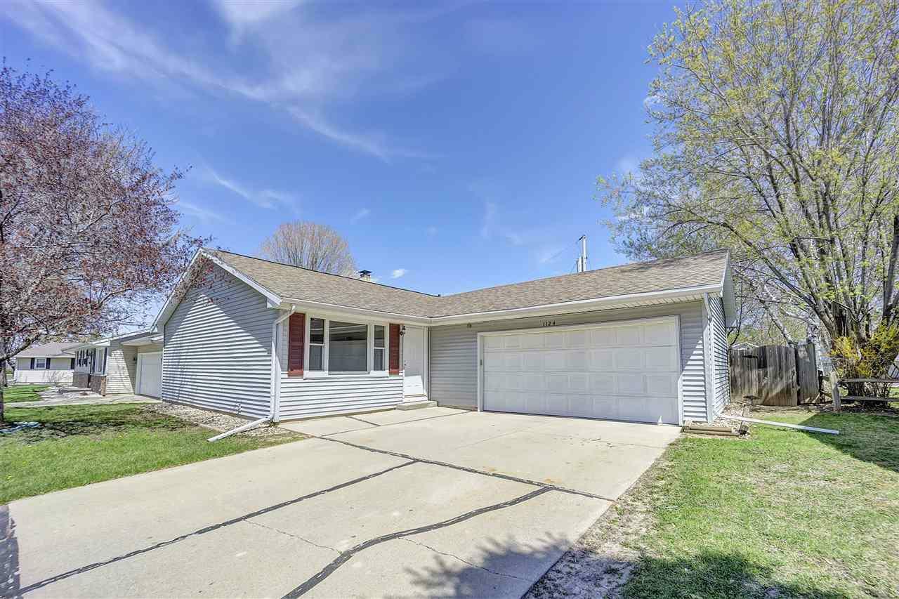 Property Photo:  1124 South Weimar Street  WI 54915 