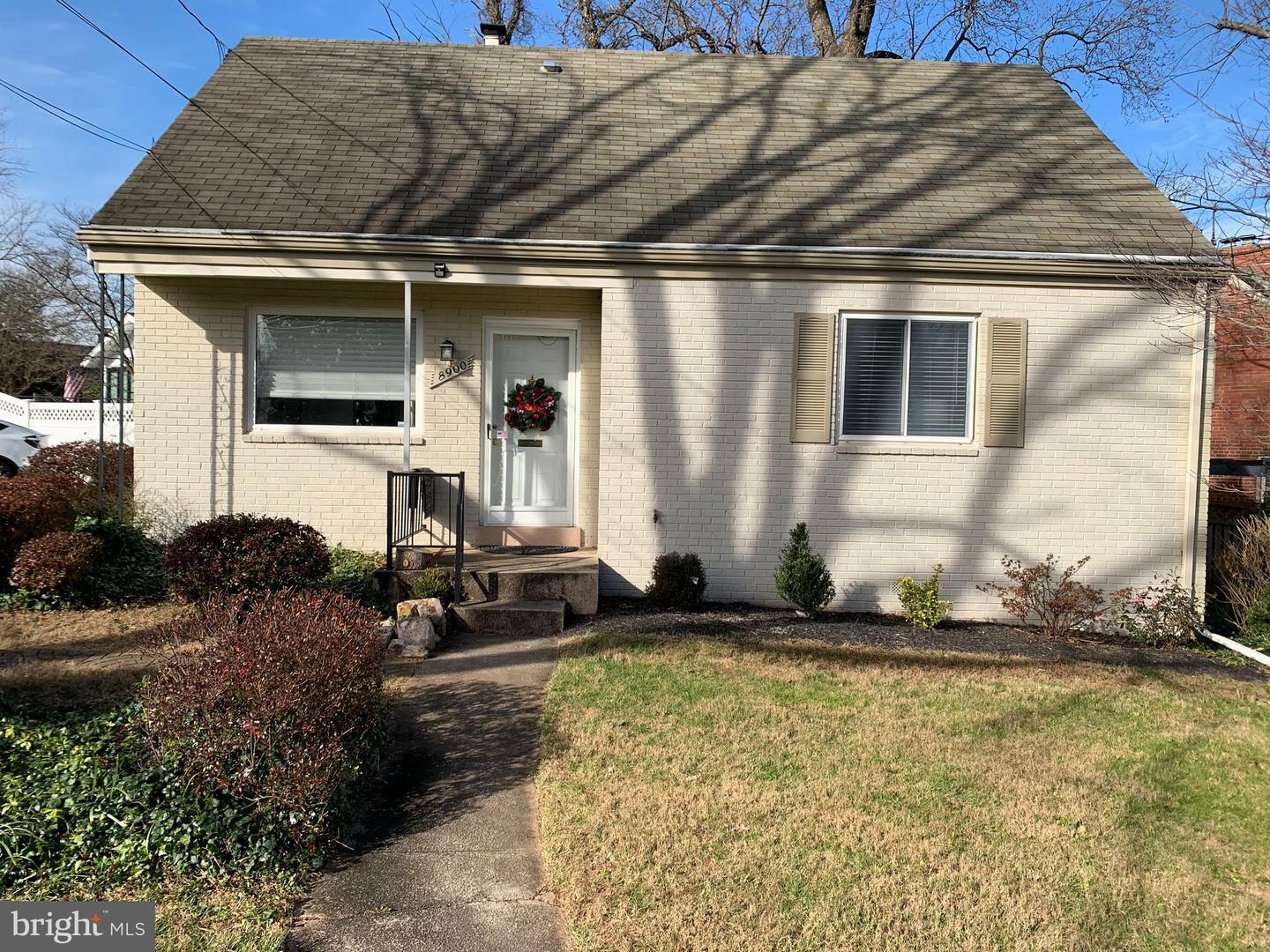 Property Photo: 8900 Ewing Drive MD 20817