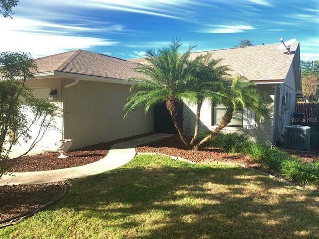 Property Photo:  9837 Carmel Park Drive  FL 32817 