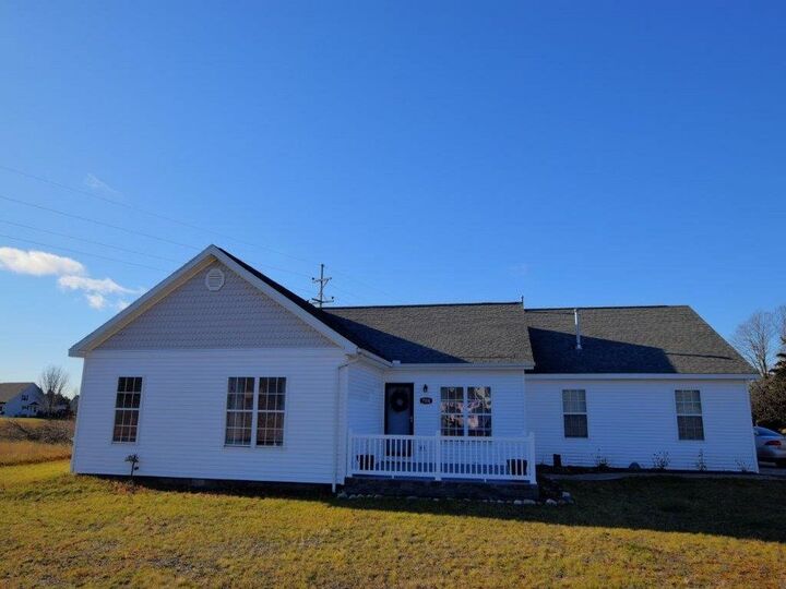 7550 Sophie'S  Harbor Springs MI 49740 photo