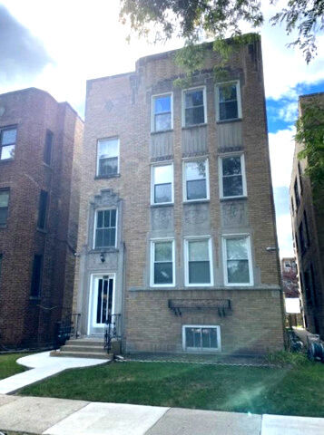 Property Photo: 4831 Lee Street 3 IL 60077