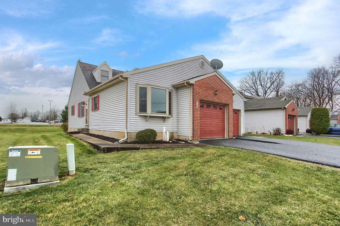 Property Photo:  2154 Walnut Street  PA 17042 