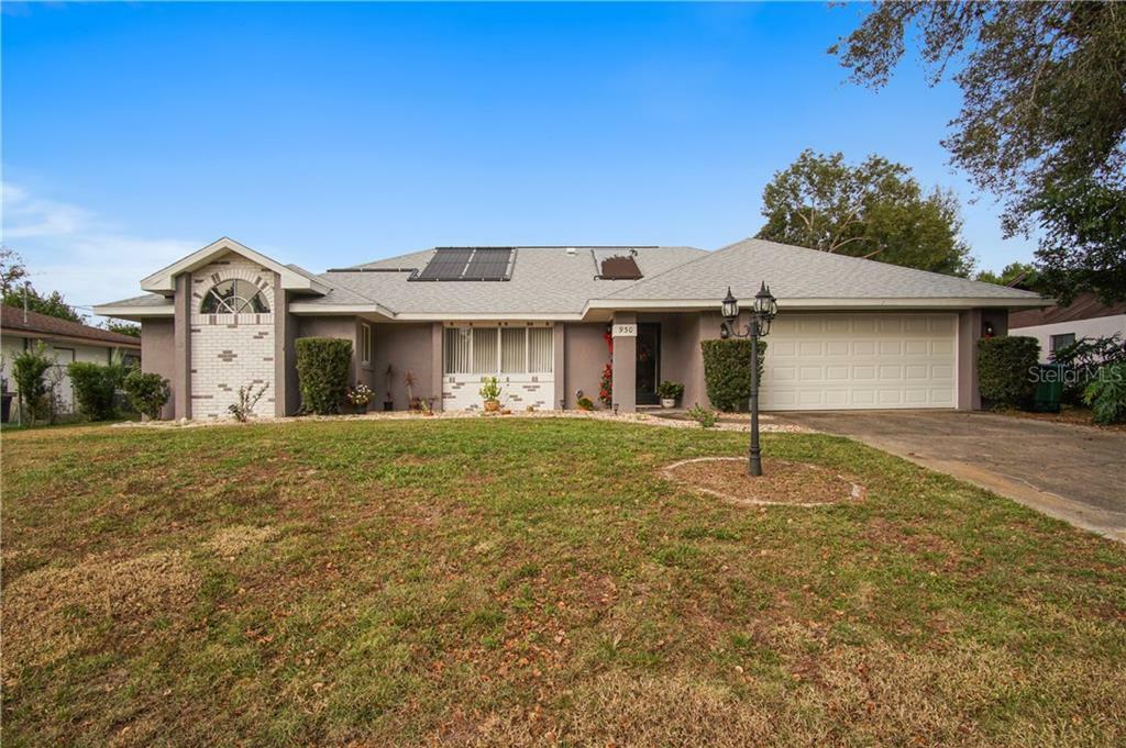 Property Photo:  930 Vicksburg Street  FL 32725 