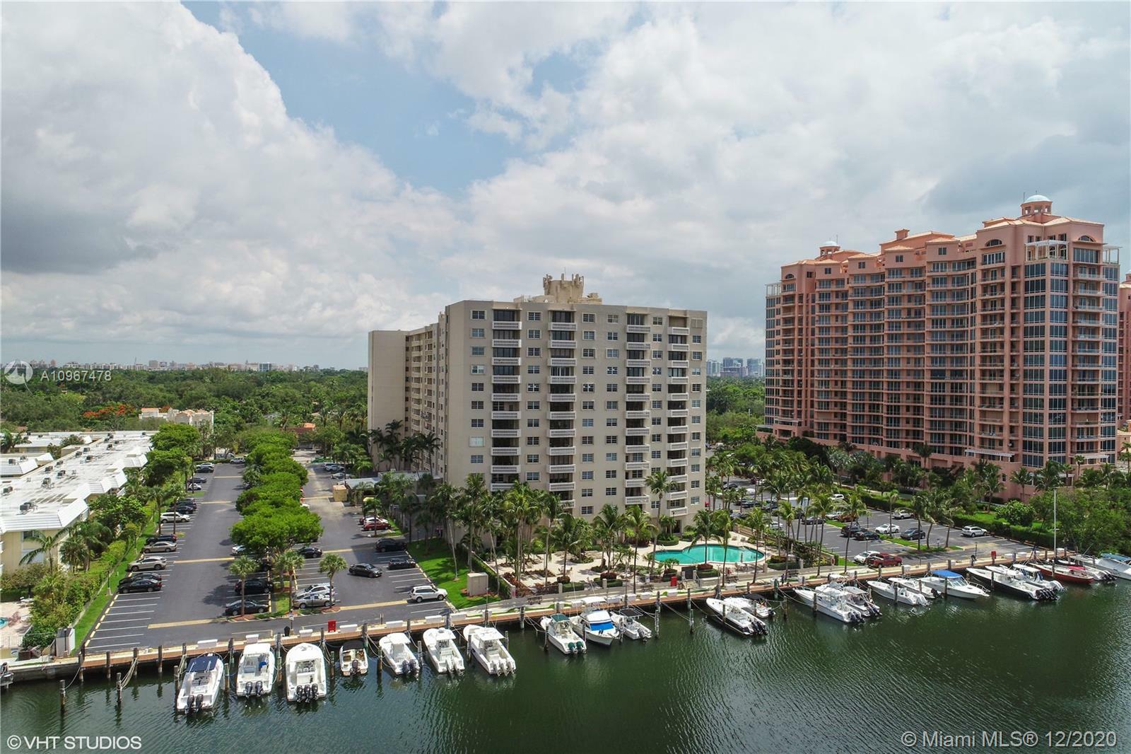 Property Photo:  90 Edgewater Dr 807  FL 33133 