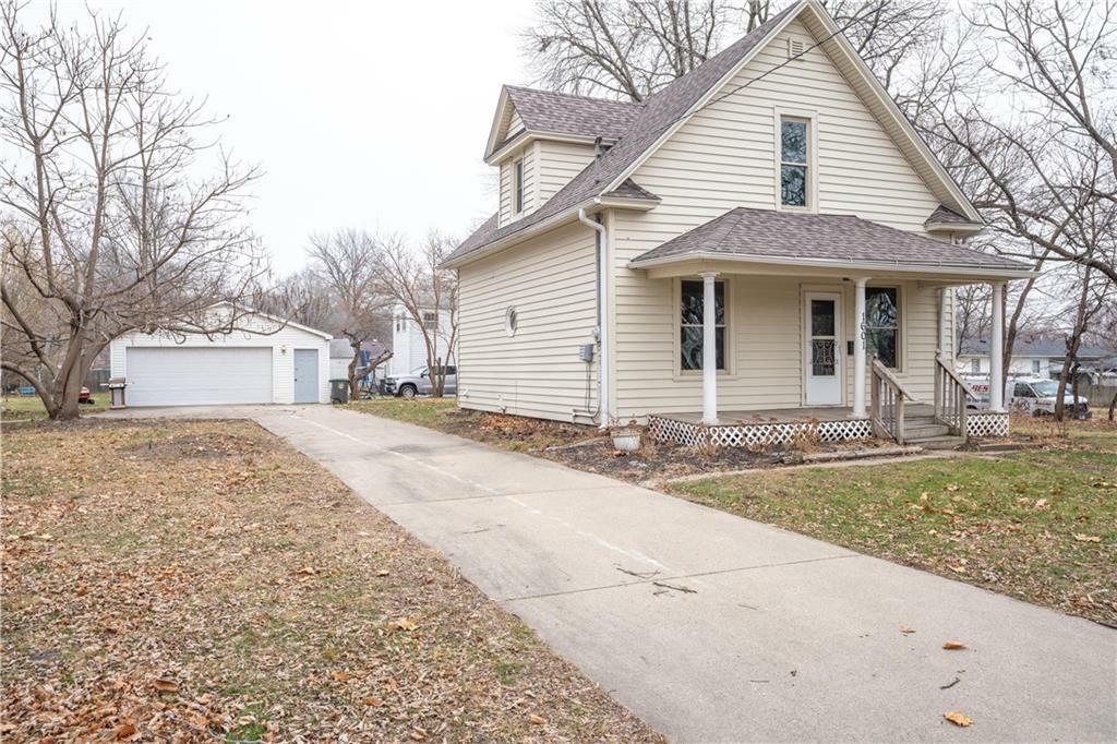 Property Photo:  1601 E 29th Street  IA 50317 