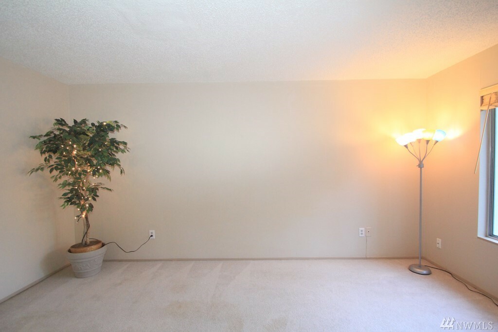 Property Photo:  12211 NE 147th Place  WA 98034 