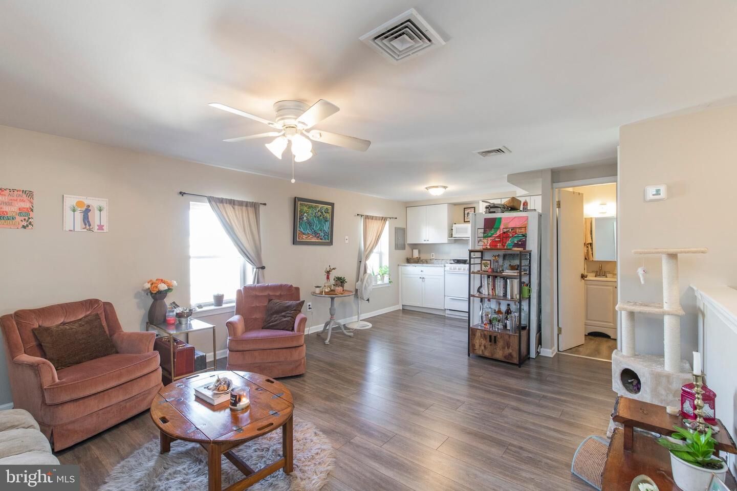 Property Photo:  2701 E Somerset Street 3  PA 19134 