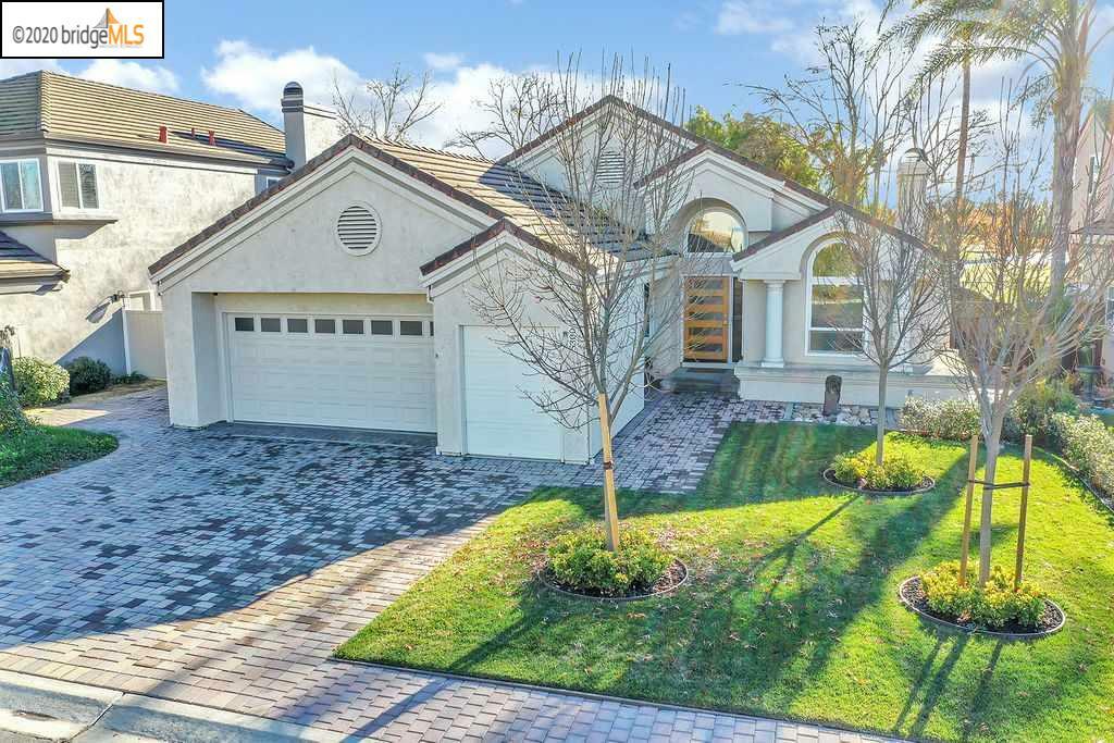 Property Photo:  5300 Edgeview Dr  CA 94505 