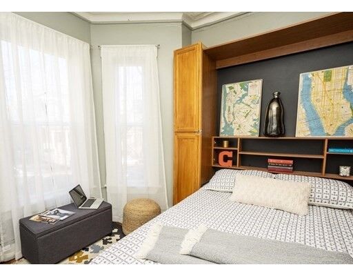 Property Photo:  26 Pinckney Street 26-1  MA 02145