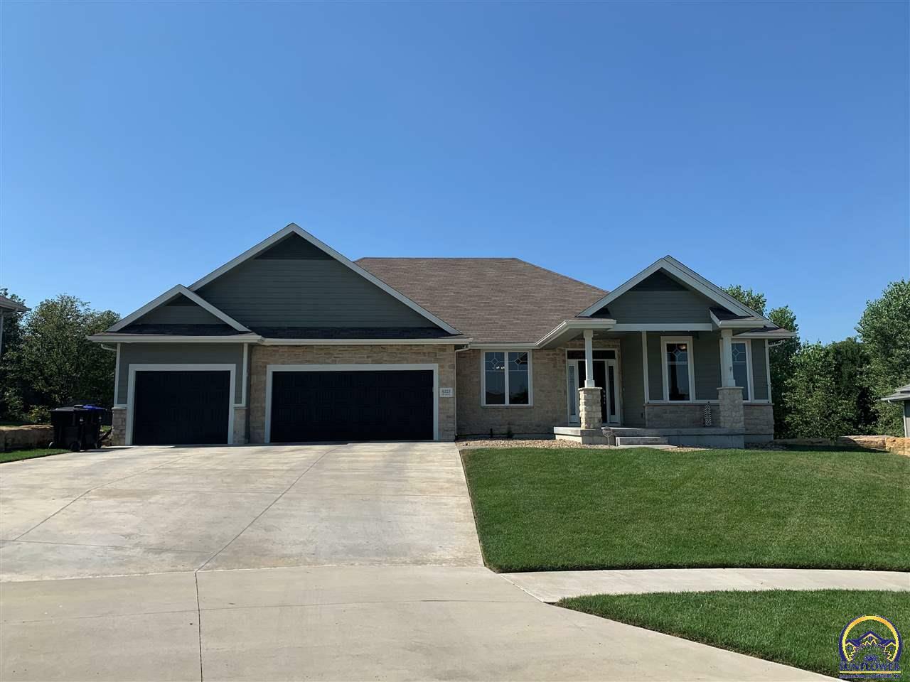 Property Photo: 6323 SW 48th Pl KS 66610