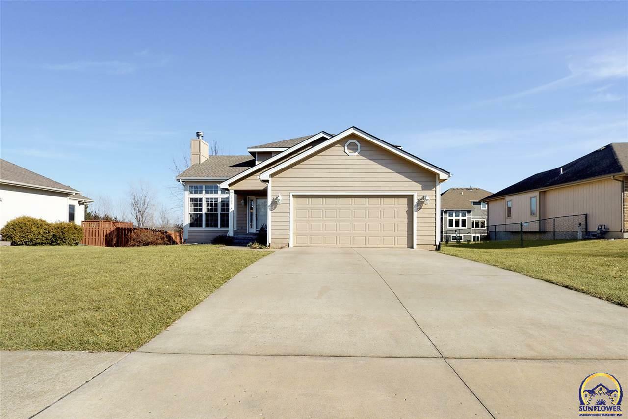 Property Photo:  2506 SW Berkshire Dr  KS 66614 