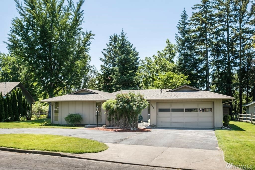 Property Photo:  714 Liberty Place  WA 99362 