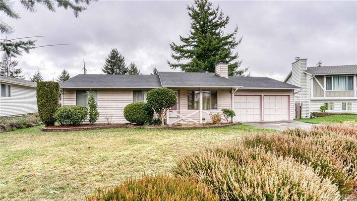Property Photo:  1 77th Place SW  WA 98203 