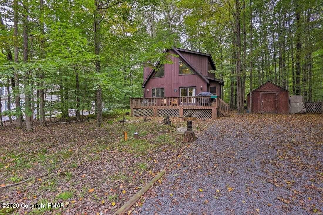 Property Photo: 135 Chitimacha Drive PA 18347