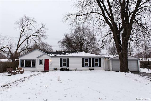 Property Photo:  22006 Elroy Avenue  MI 48089 