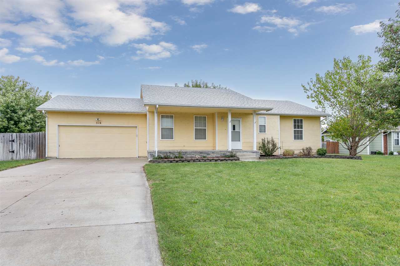 Property Photo:  516 E Berry Ave  KS 67133 