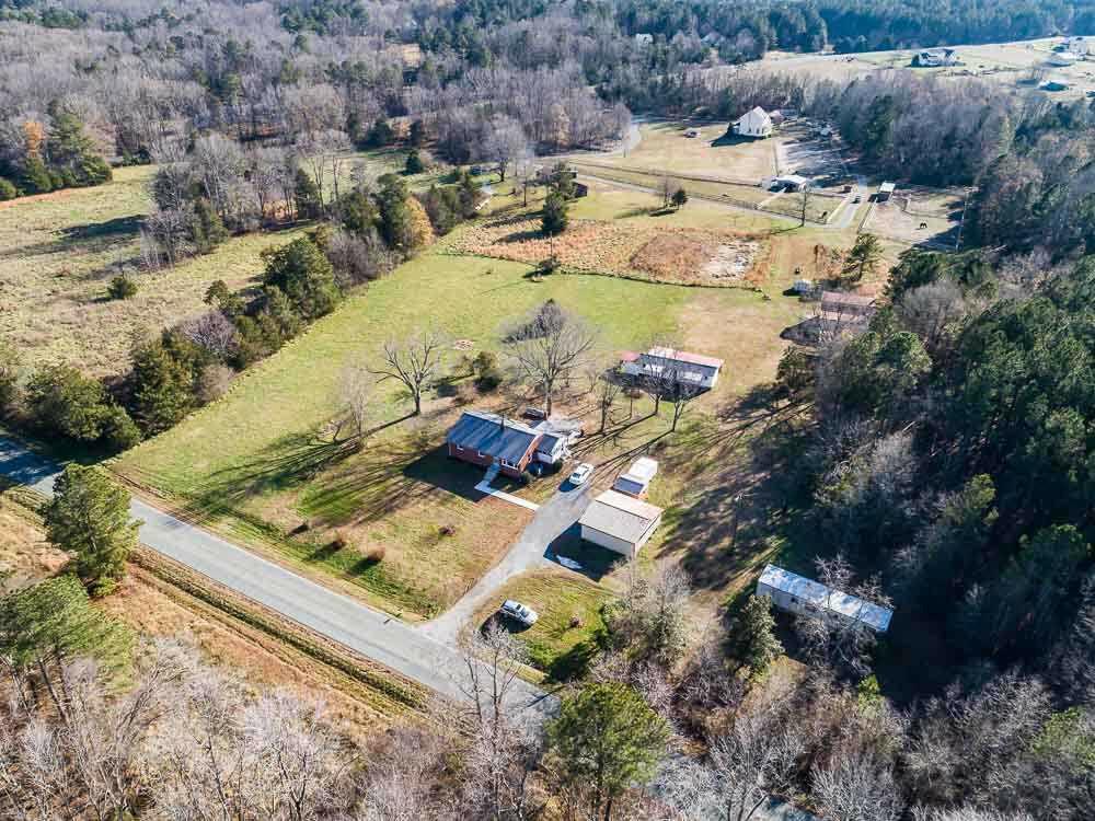 Property Photo:  1567 Castle Rock Farm Road  NC 27312 