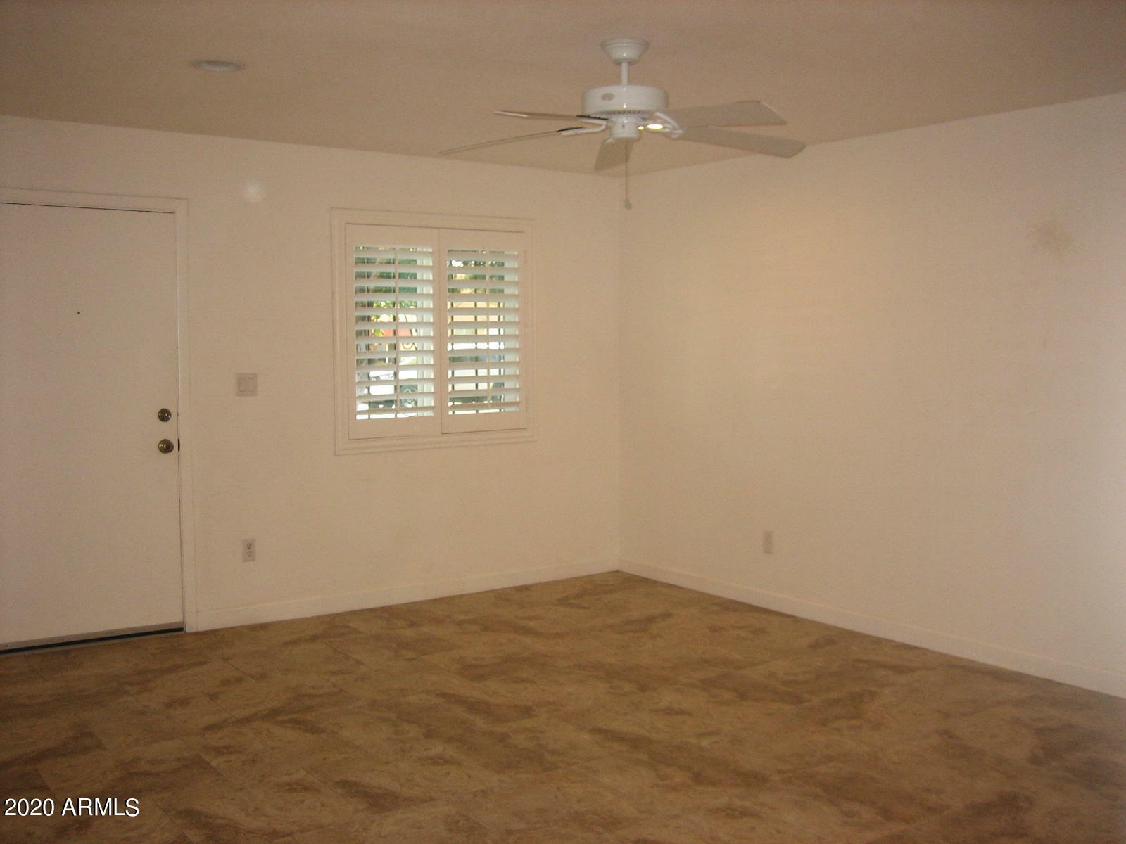 Property Photo:  610 N Pioneer Circle  AZ 85203 