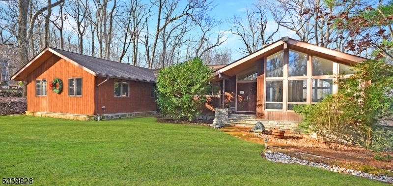 53 Parlin Ln  Watchung Boro NJ 07069 photo