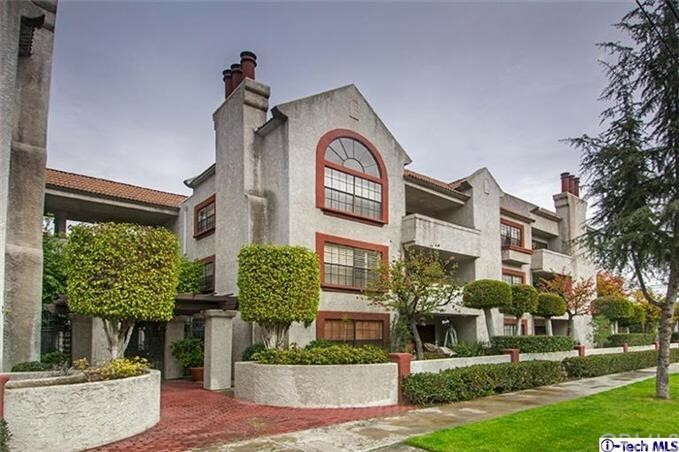 Property Photo:  130 Monterey Road 117  CA 91030 