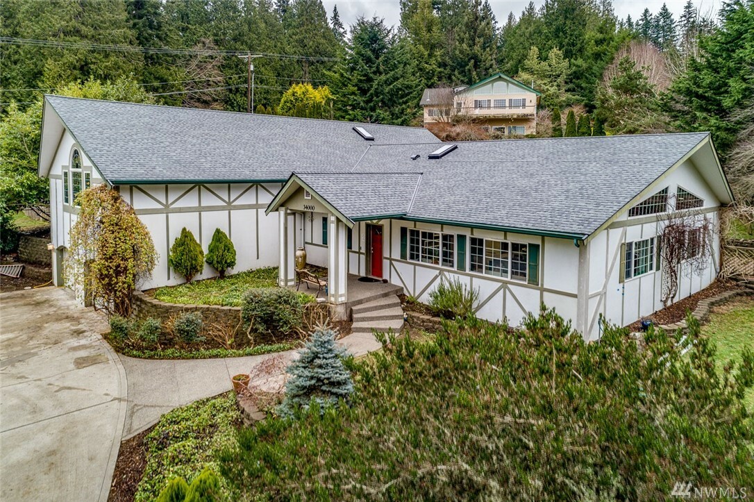 Property Photo:  34000 Hood Canal Dr NE  WA 98346 