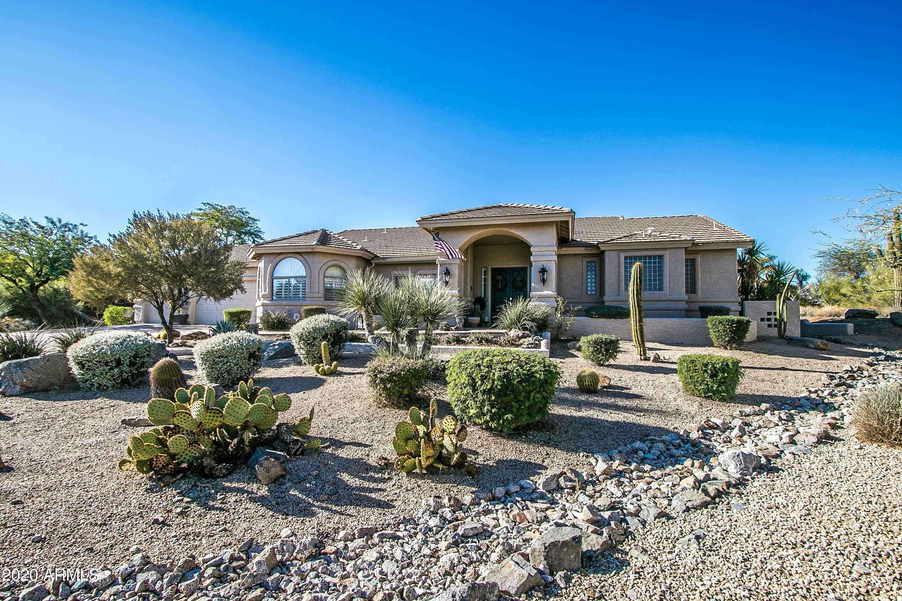 Property Photo:  15031 N Los Mochos Court  AZ 85268 