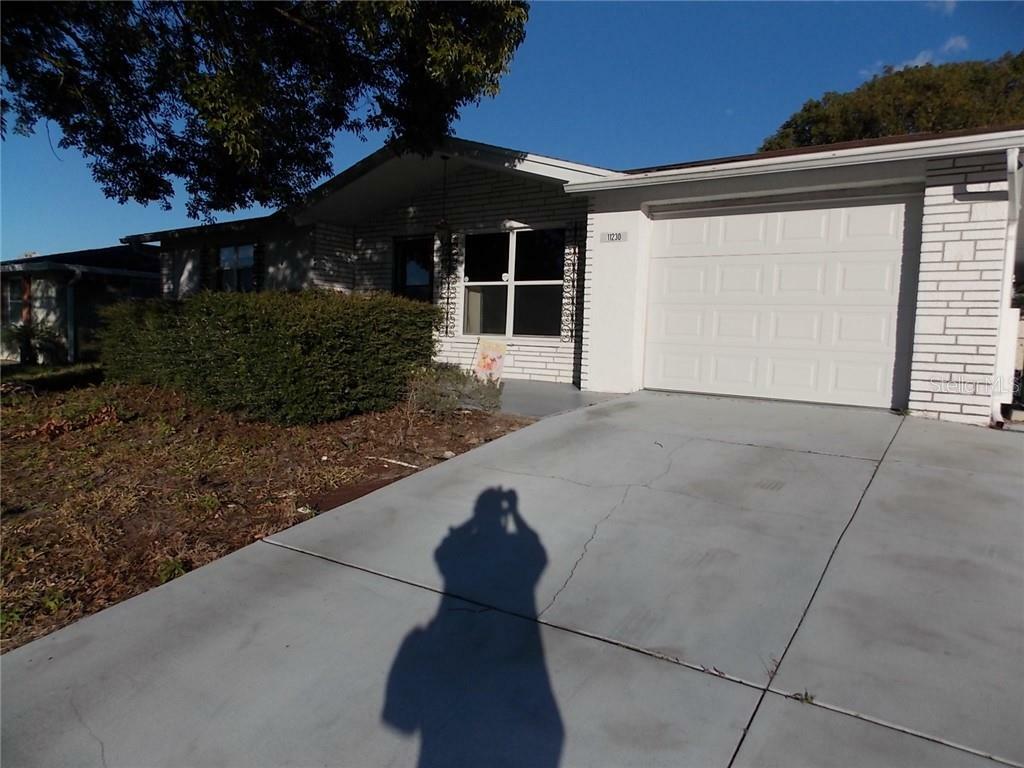 Property Photo: 11230 Yewtree Avenue FL 34668