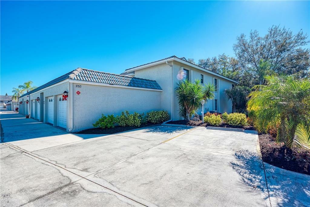 Property Photo:  930 Capri Isles Boulevard 220  FL 34292 