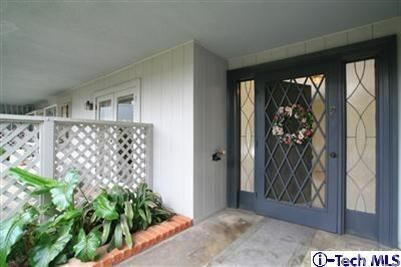 Property Photo:  1095 S Orange Grove Boulevard B  CA 91105 