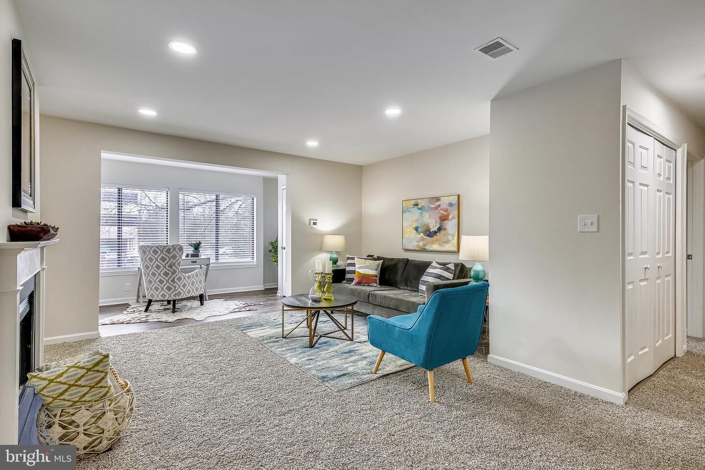 Property Photo:  2820 Lee Oaks Place 201  VA 22046 