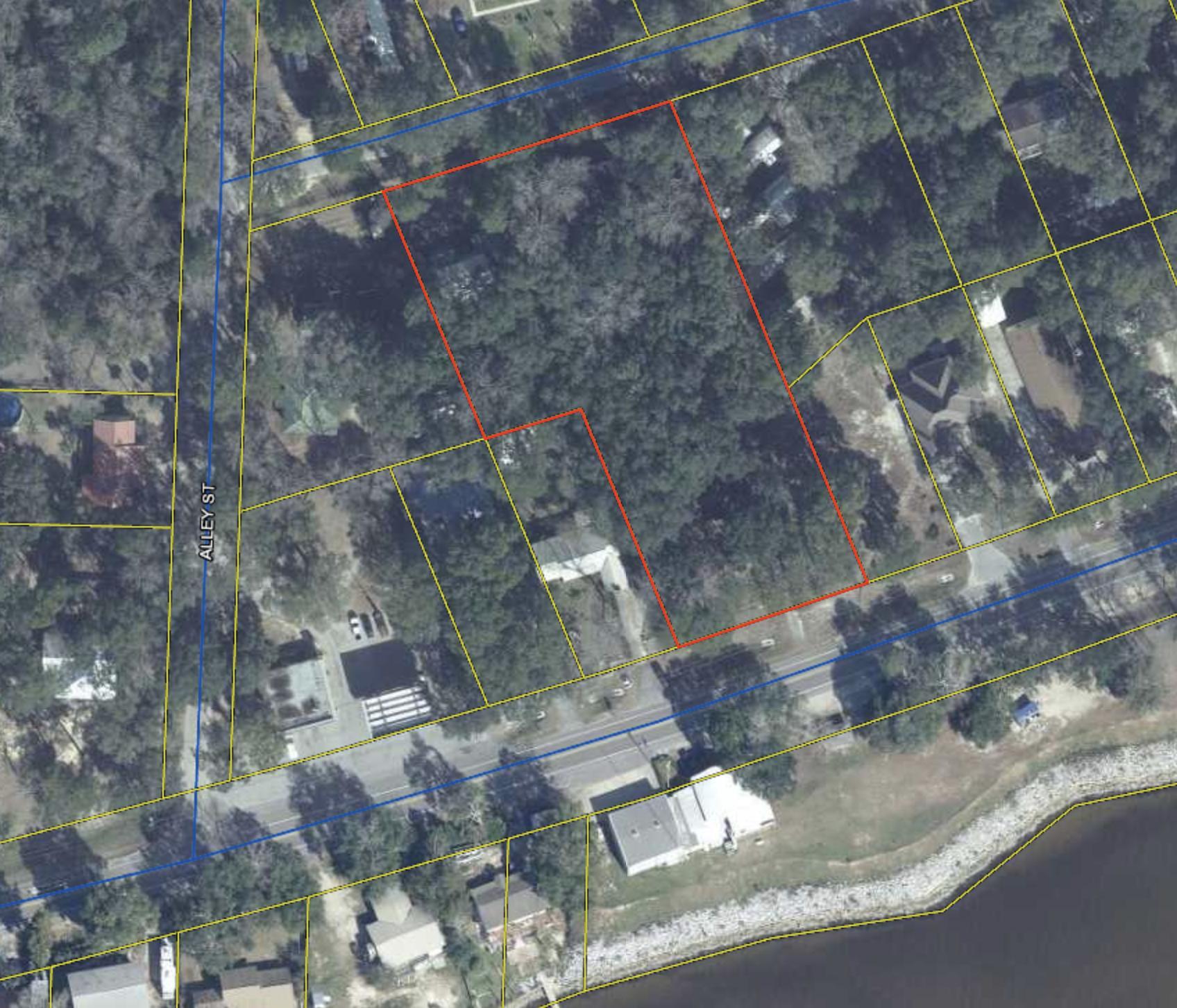 Property Photo: 13820 W State Highway 20 FL 32578