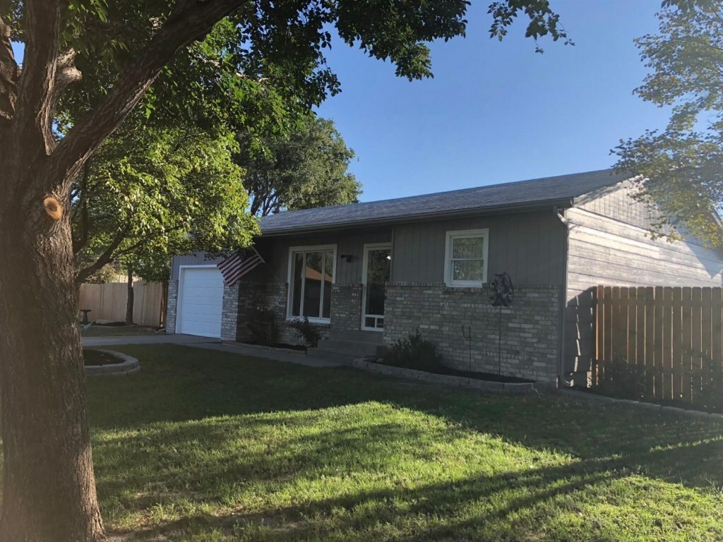 Property Photo:  1820 North Sequoyah Drive  KS 67846 