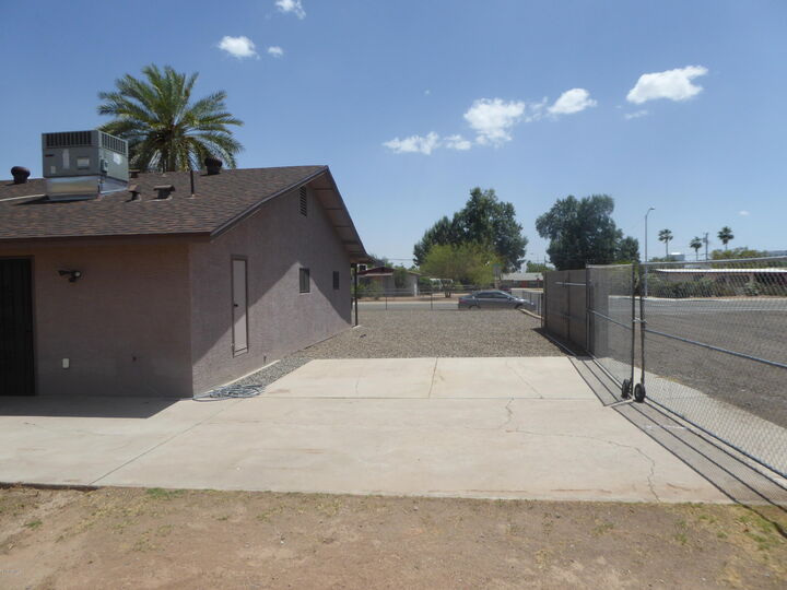 Property Photo:  1000 E Weber Drive  AZ 85288 