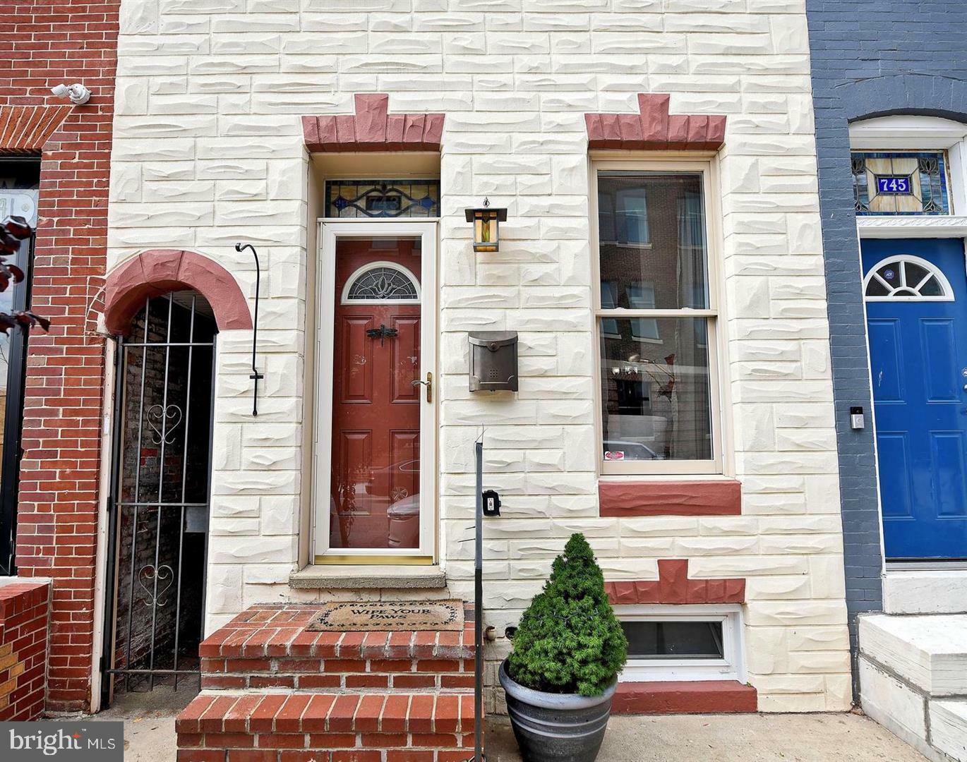 Property Photo: 743 W Cross Street MD 21230