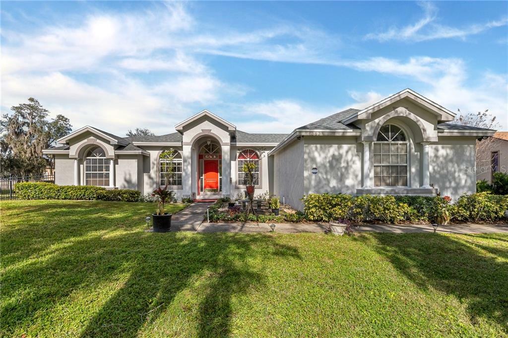 Property Photo:  4560 Woodlands Village Drive  FL 32835 