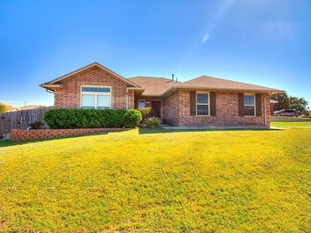 Property Photo: 3425 Derek OK 73069