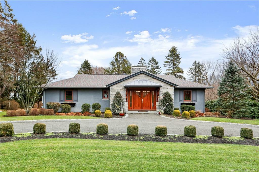 Property Photo: 32 Palmer Place CT 06612