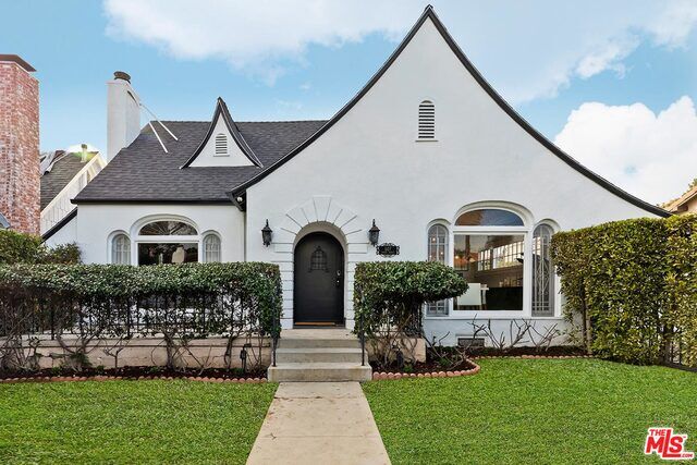 Property Photo:  607 N Sierra Bonita Ave  CA 90036 