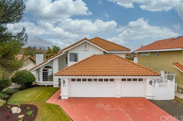 Property Photo:  913 Inverness Drive  CA 93446 