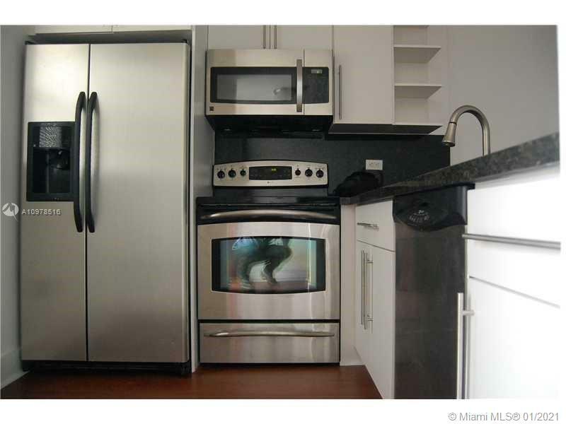 Property Photo: 701 Euclid Ave 402 FL 33139