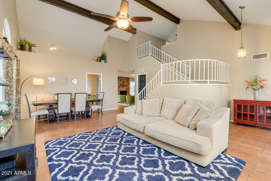 Property Photo: 6921 W Behrend Drive AZ 85308