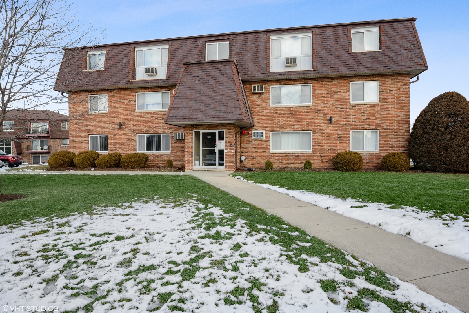 Property Photo:  7100 Laverne Lane 7  IL 60477 