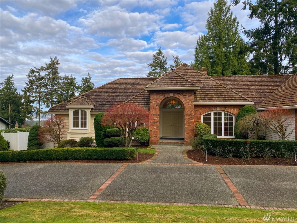 Property Photo: 9416 NE 25th St WA 98004