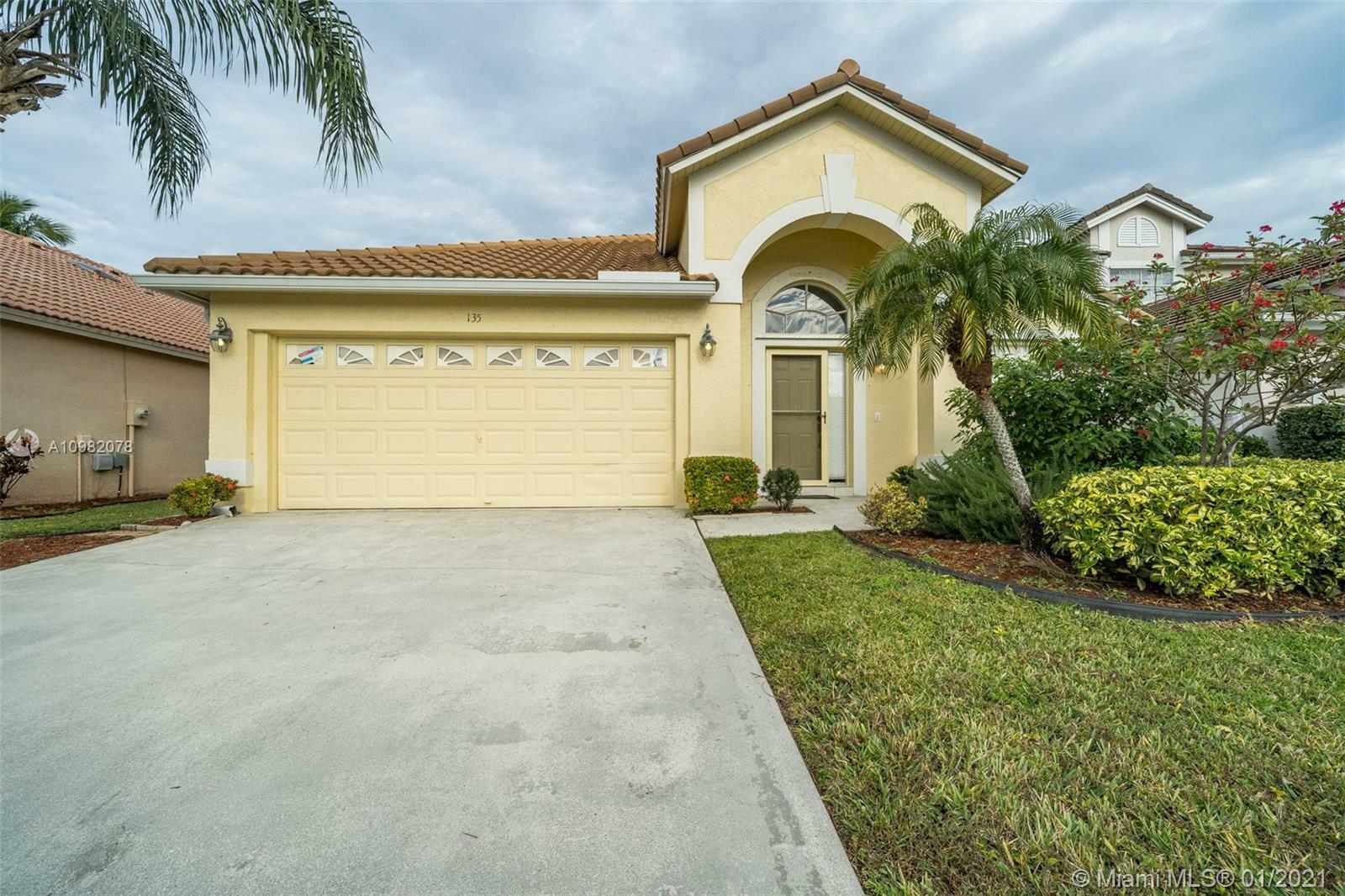 Property Photo:  135 St Michaels Ct  FL 33458 