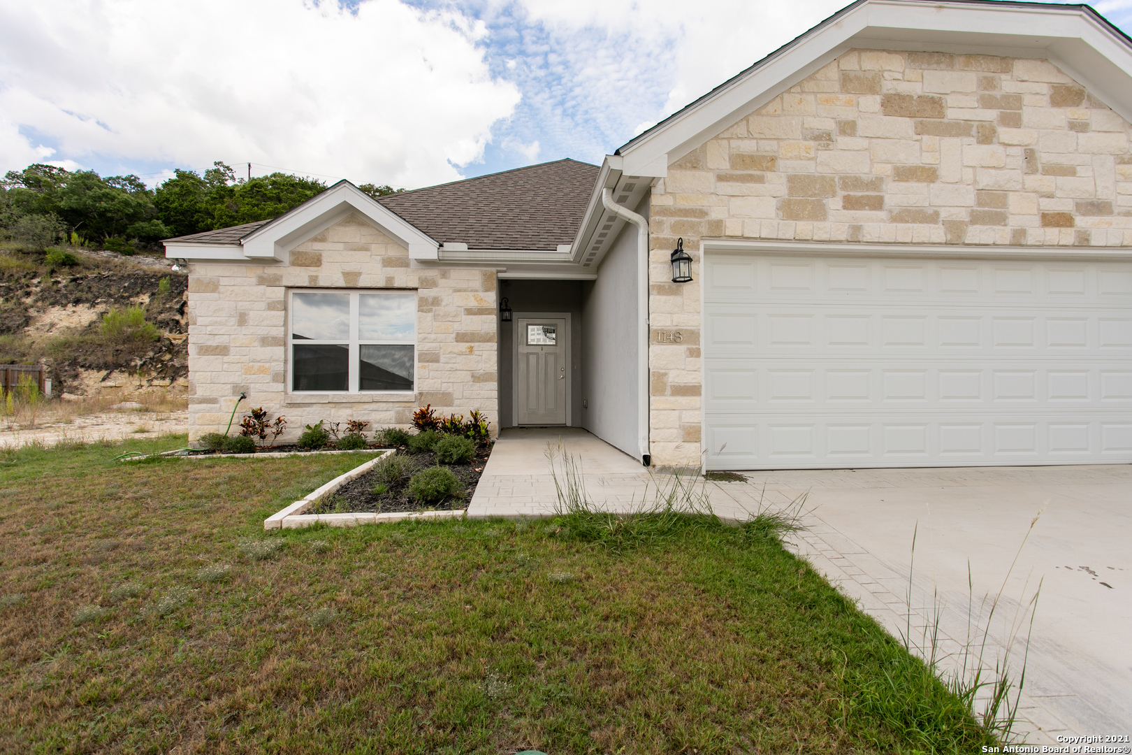 Property Photo:  1148 Norfolk  TX 78028 