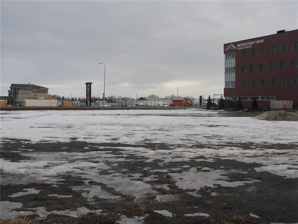 Property Photo: 6503 51 Street AB T4H 1Y6