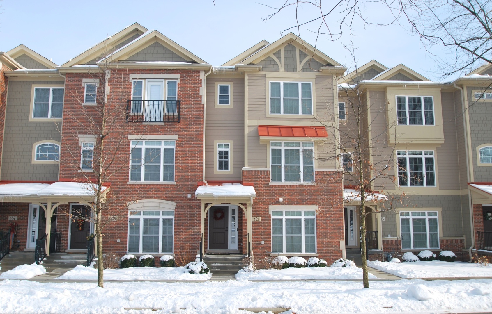 Property Photo: 421 N 2nd Street IL 60134
