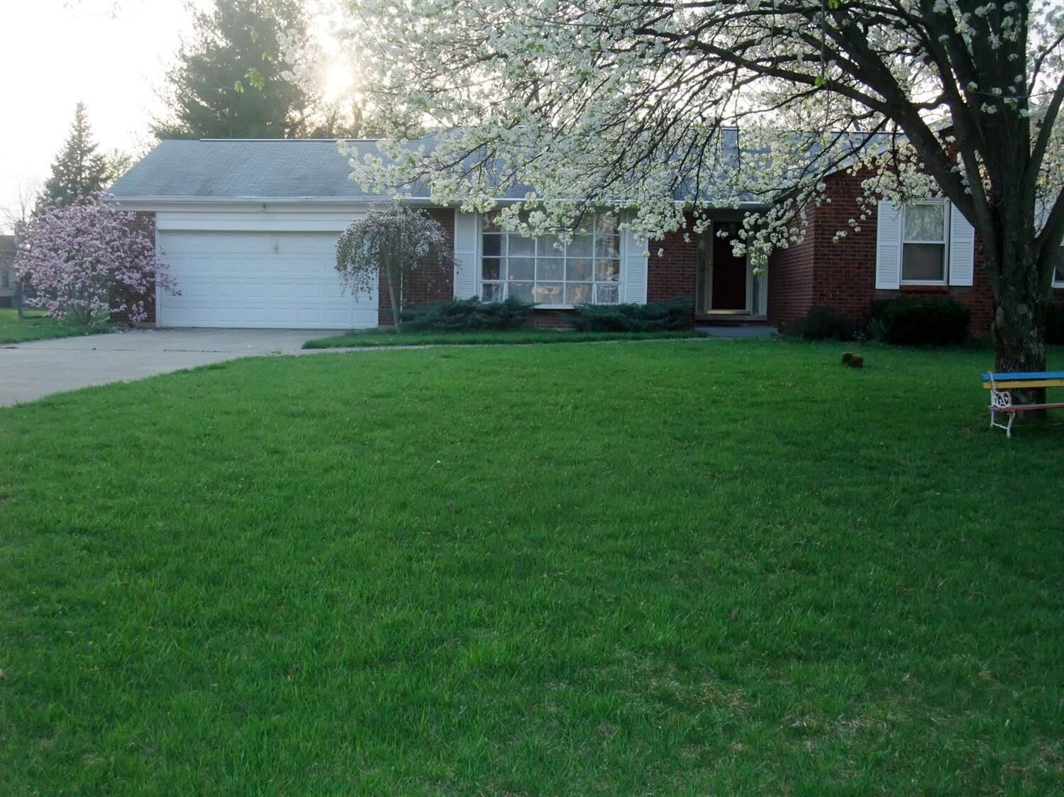 Property Photo:  110 Country Club Dr  OH 45056 