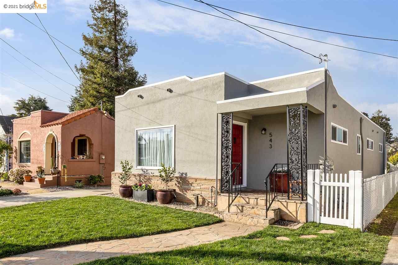 Property Photo:  543 E Merle Ct  CA 94577 